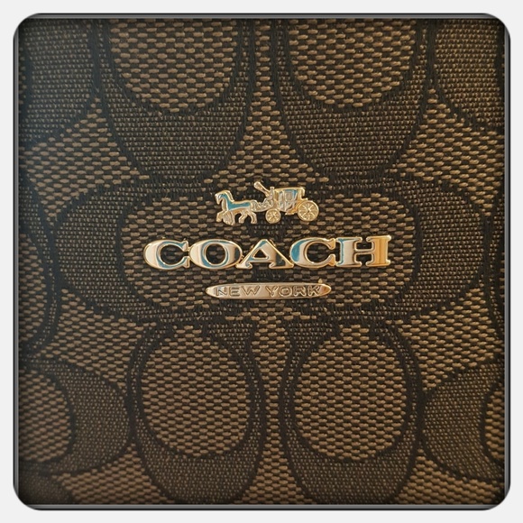 NWT Woman's Black And Grey Coach Tote - Picture 4 of 8